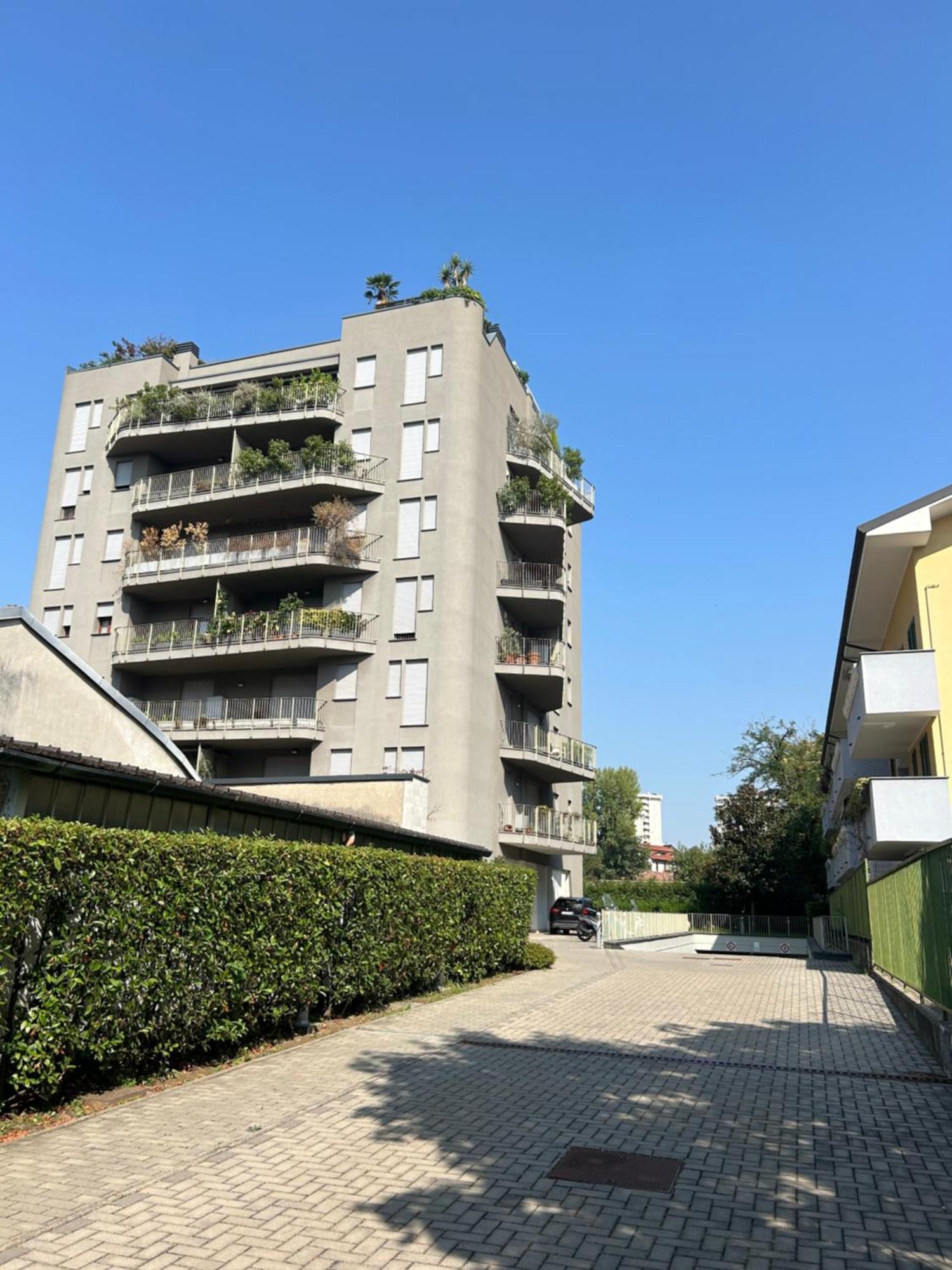 Aparthotel Fiftyfive-One Zuretti Mediolan Zewnętrze zdjęcie